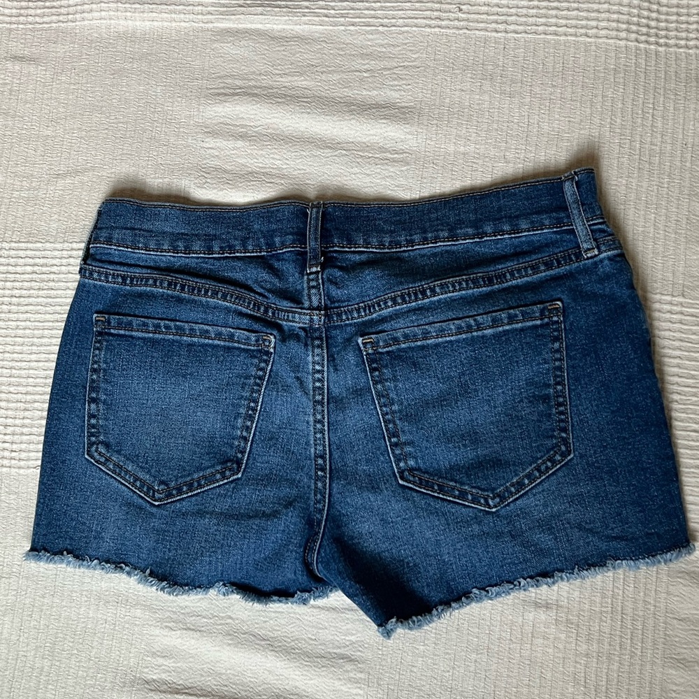 Old Navy Blue Jean Cut-Off Shorts - Picture 2 of 4